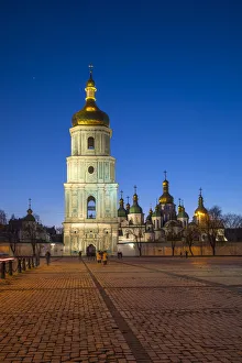 St. Sophias Cathedral and Bell Tower, Sofiyivska Square, Kiev (Kyiv), Ukraine