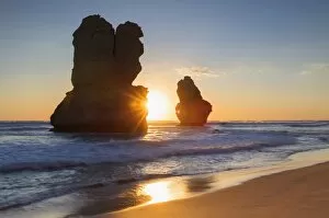 Images Dated 24th December 2015: Stacks of Twelve Apostles at Gibson Steps, Port Campbell National Park, Great Ocean Road
