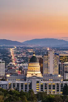 Images Dated 2nd May 2019: State Capital building and skyline of Salt Lake City, Utah, USA