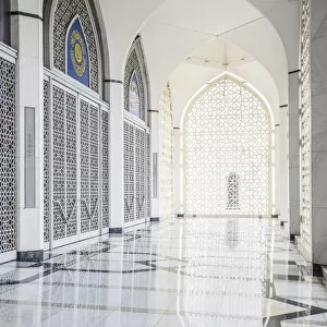 Kuala Lumpur Gallery: State Mosque (Masjid Sultan Salahuddin Abdul Shah Mosque), Selangor, Nr. Kuala Lumpur