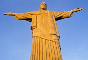 Images Dated 3rd April 2008: Statue of Christ, Rio de Janeiro, Brazil