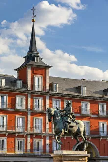 Statue of Felipe lll in the Plaza Mayor, Madrid, Spain