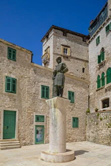 Images Dated 26th June 2019: Statue of Giorgio da Sebenico, Sibenik, Dalmatian Coast, Croatia, Europe