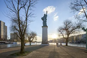 Seine Prints: Statue of Liberty replica, Ile aux Cygnes, Paris, France