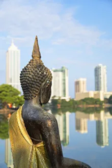 Ceylon Prints: Statue at Seema Malakaya on Bere Lake, Colombo, Sri Lanka