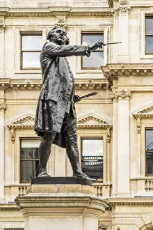 Mayfair Gallery: Statue of Sir Joshua Reynolds at The Royal Academy of Arts, Burlington House, Mayfair