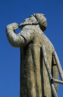 Central Asian Gallery: Statue of Timur