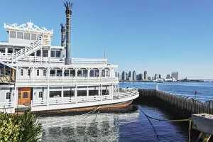 Images Dated 18th December 2020: Steam ferry boat and city skyline, San Diego, California, USA