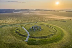 Images Dated 19th August 2019: Stonehenge, Salisbury Plain, Wiltshire, England