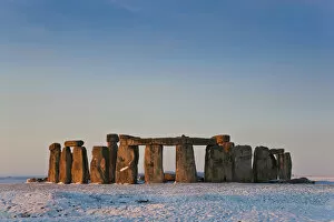 Images Dated 9th November 2011: Stonehenge, Wiltshire, England