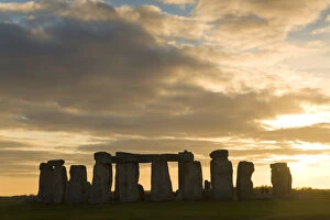 Images Dated 15th March 2010: Stonehenge, Wiltshire, UK at sunset