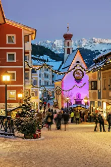 Townscape Prints: Street adorned with festive Christmas decorations