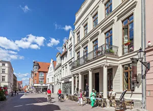 Wismar Prints: Street cafe in the historic old town of Wismar