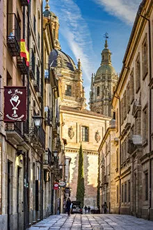 Roman Catholic Collection: Street on the old town, Salamanca, Castile and Leon, Spain