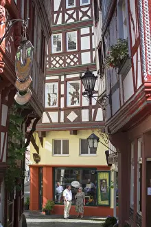 Marktplatz Prints: Street scene, Bernkastel-Kues, Rhineland-Palatinate, Germany