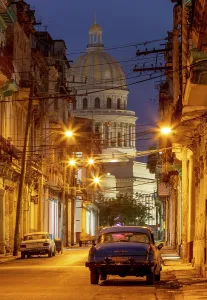 American Car Prints: Street scene at dawn with the Capitol Building (Capitolio)