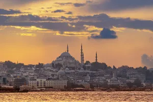 Turkiye Prints: Suleymaniye Mosque and Istanbul skyline at sunset