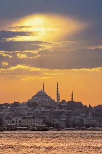 Turkiye Prints: Suleymaniye Mosque and Istanbul skyline at sunset