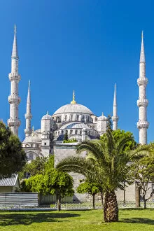 Images Dated 23rd June 2015: Sultan Ahmed Mosque or Blue Mosque, Sultanahmet, Istanbul, Turkey