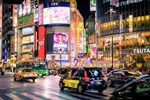 Crowd Prints: Summer nightlife in Shibuya Tokyo