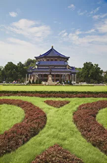 Images Dated 5th July 2010: Sun Yat Sen Memorial Hall, Guangzhou, Guangdong Province, China