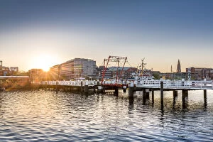 Images Dated 8th March 2017: Sundown over city and harbour, Kiel, Baltic coast, Schleswig-Holstein, Germany