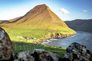 North Atlantic Prints: Sunlight ovet Vidareidi village and majestic Malinsfjall mountain
