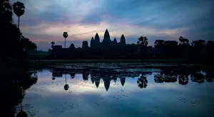 Picturesque Gallery: Sunrise over Angkor Wat, Siem Reap, Cambodia