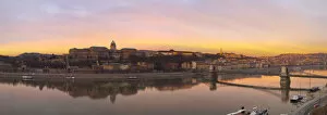 Images Dated 25th May 2012: Sunrise over Castle Hill & The River Danube, Budapest, Hungary