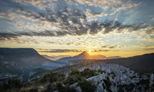 Tractor Prints: Sunrise over the Gorge du Verdon, Provence-Alpes-Cote d'Azur, France