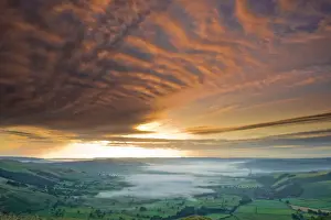 Sunrise over Hope Valley from Mam Tor, Peak District National Park, Derbyshire, England