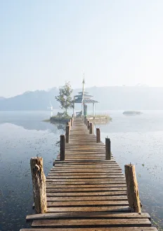Myanmar Gallery: Sunrise over Lake, Hsipaw, Shan State, Myanmar, Asia