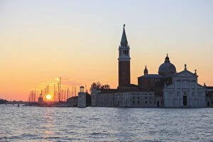 Images Dated 25th February 2019: Sunrise over the marina Compagnia della Vela und Isola San Giorgio, Venice, Veneto, Italy