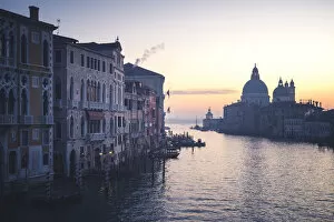 Images Dated 18th May 2021: Sunrise near Punta della Dogana, Venice, Veneto, Italy