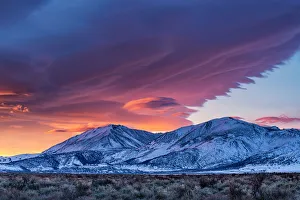 Sierra Nevadas Prints: Sunrise over the Sierra Nevadas, Owens Valley, California, USA