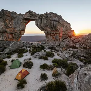 Images Dated 20th May 2022: Sunrise at Wolfberg Arch, Cederberg Mountains, Western Cape, South Africa