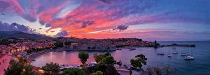 Images Dated 7th February 2023: Sunset over Collioure, Pyrenees-Orientales, France