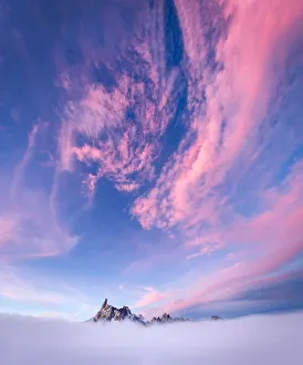 Valle Daosta Prints: Sunset Dent du Geants panoramic view with rose clouds, Punta Helbronner (3462m)