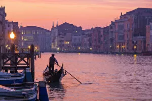 Images Dated 8th February 2023: Sunset and gondolas on the Grand Canal, Venice, Veneto, Italy