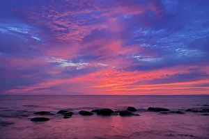 Images Dated 28th March 2023: Sunset on Gulf of St. Lawrence The Arches Provincial Park, Newfoundland & Labrador, Canada