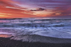 West Coast Collection: Sunset impression near Motukiekie Beach - New Zealand, South Island, West Coast, Grey
