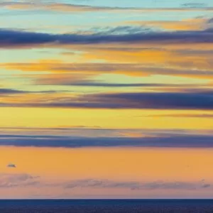 Images Dated 2nd October 2017: Sunset off the north coast, Serra de Tramuntana, Mallorca (Majorca), Balearic Islands