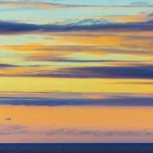 Images Dated 2nd October 2017: Sunset off the north coast, Serra de Tramuntana, Mallorca (Majorca), Balearic Islands