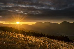 Seasons Gallery: Sunset at Soni Highlands, East Nara Prefecture, Japan