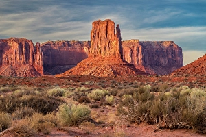 Butte Prints: Sunset view over Monument Valley Navajo Tribal Park, Utah-Arizona, USA
