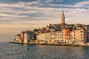 Images Dated 23rd December 2017: Sunset view of Rovinj - Rovigno, Istria, Croatia