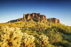 Images Dated 15th March 2017: Superstition Mountains, Phoenix, Arizona, USA