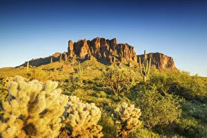 Images Dated 15th March 2017: Superstition Mountains, Phoenix, Arizona, USA