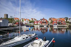 World Location Prints: Sweden, Bohuslan, Tjorn Island, Kladesholmen, a view of the village and harbor