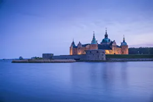 Sweden, Southeast Sweden, Kalmar, Kalmar Slott castle, dusk